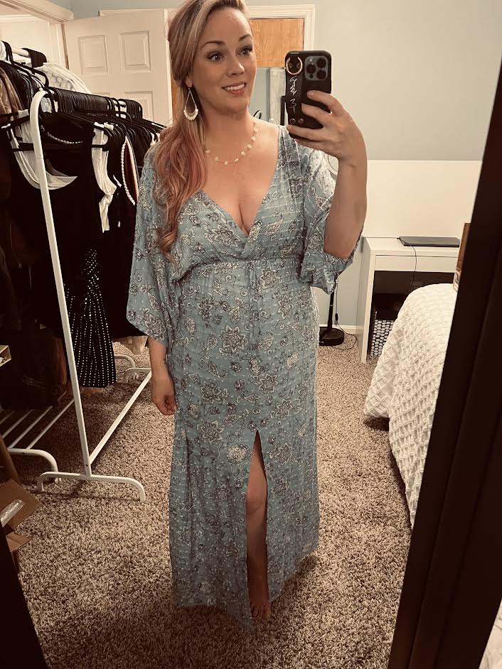 beautiful dark blue dress Betty Blue Maxi Dress – Betty Wren Boutique
